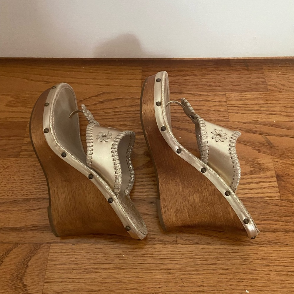 Jack Rogers Marbella Gold Leather Wooden Platform Wedge Sandals - Picture 6 of 6